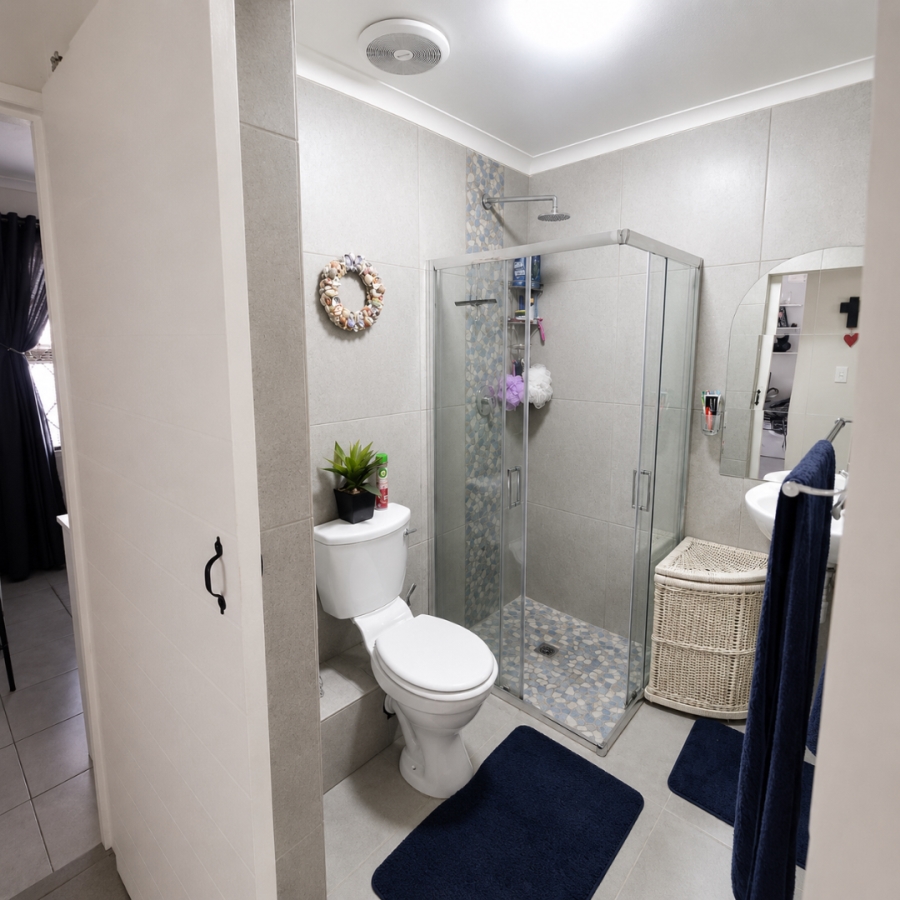 2 Bedroom Property for Sale in Windsor Park Western Cape